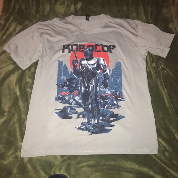 Shirt - Picture 1 of 4